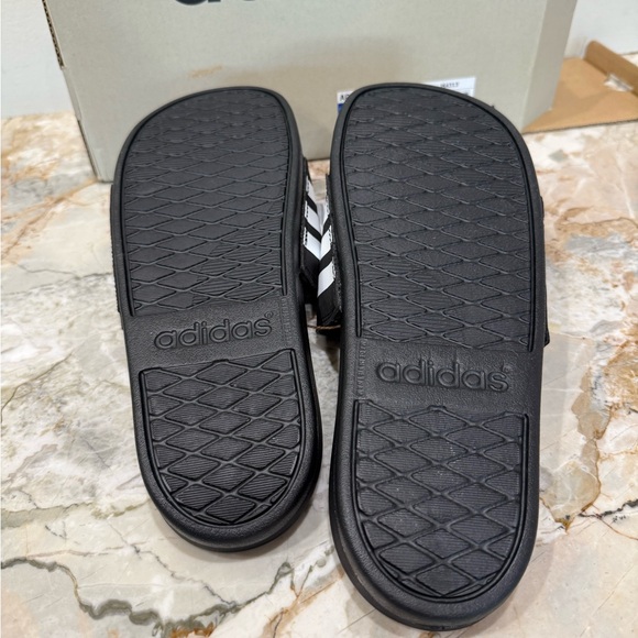 NWT Adidas Adilette comfort Slide Sandals gender neutral men 9 women 10 - Picture 2 of 5